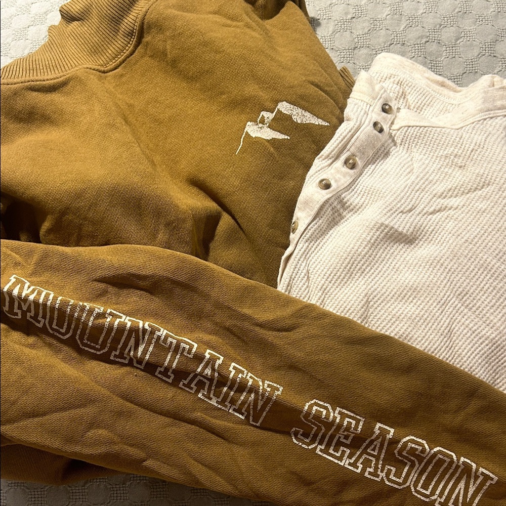 Aerie Fall Bundle - Mustard Yellow/Brown turtleneck and Cream Waffle Knit Tee